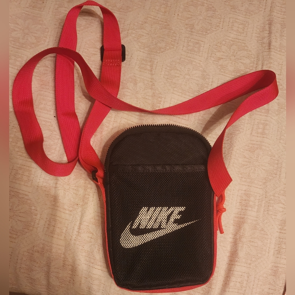 Nike crossbody bag